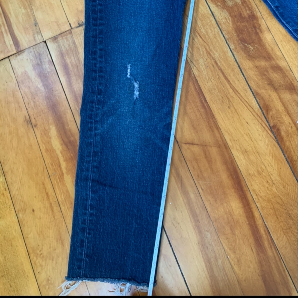Levi’s High Rise Jeans! - Picture 9 of 10